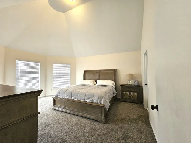 $459,999 | 5417 Christopher Drive, Oak Forest, IL 60452