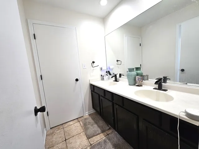 $459,999 | 5417 Christopher Drive, Oak Forest, IL 60452