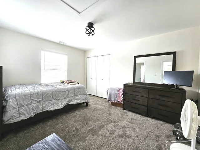 $459,999 | 5417 Christopher Drive, Oak Forest, IL 60452