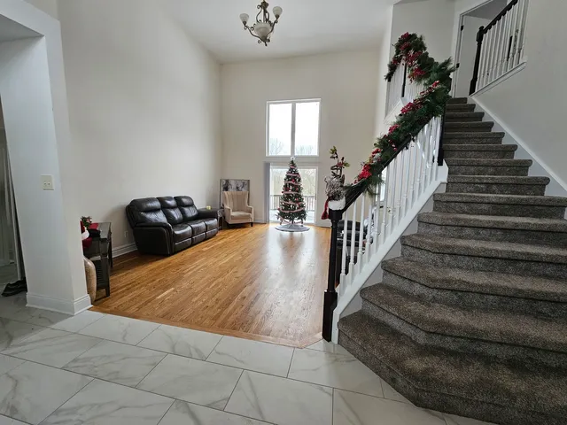 $459,999 | 5417 Christopher Drive, Oak Forest, IL 60452