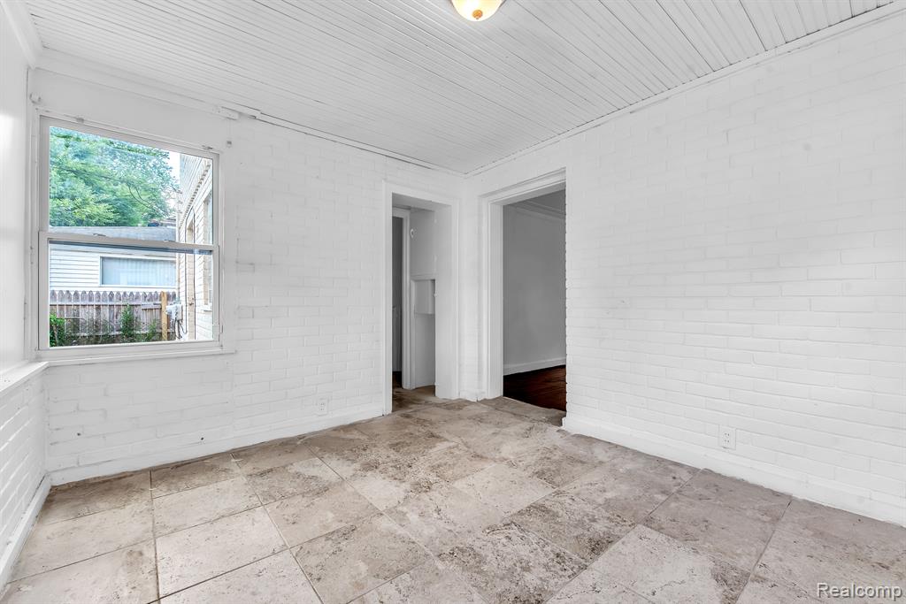 5068 Audubon Road Detroit, MI 48224 - Photo 11 of 29