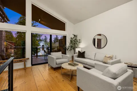 $950,000 | 522 Madrona Way Northeast, Unit 4, Bainbridge Island, WA 98110