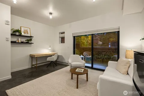 $950,000 | 522 Madrona Way Northeast, Unit 4, Bainbridge Island, WA 98110