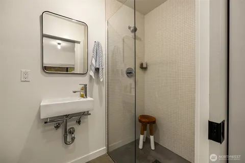 $950,000 | 522 Madrona Way Northeast, Unit 4, Bainbridge Island, WA 98110