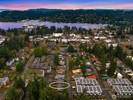 $950,000 | 522 Madrona Way Northeast, Unit 4, Bainbridge Island, WA 98110