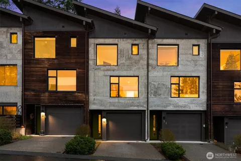 $950,000 | 522 Madrona Way Northeast, Unit 4, Bainbridge Island, WA 98110