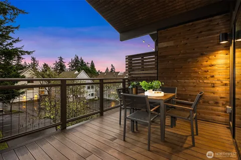 $950,000 | 522 Madrona Way Northeast, Unit 4, Bainbridge Island, WA 98110