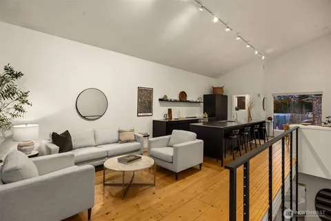 $950,000 | 522 Madrona Way Northeast, Unit 4, Bainbridge Island, WA 98110