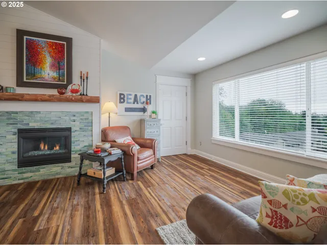 $750,000 | 1659 Whispering Pines Drive, Seaside, OR 97138