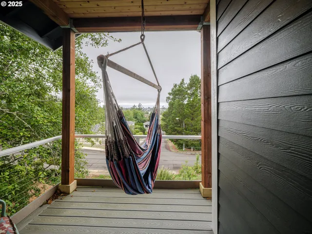 $750,000 | 1659 Whispering Pines Drive, Seaside, OR 97138