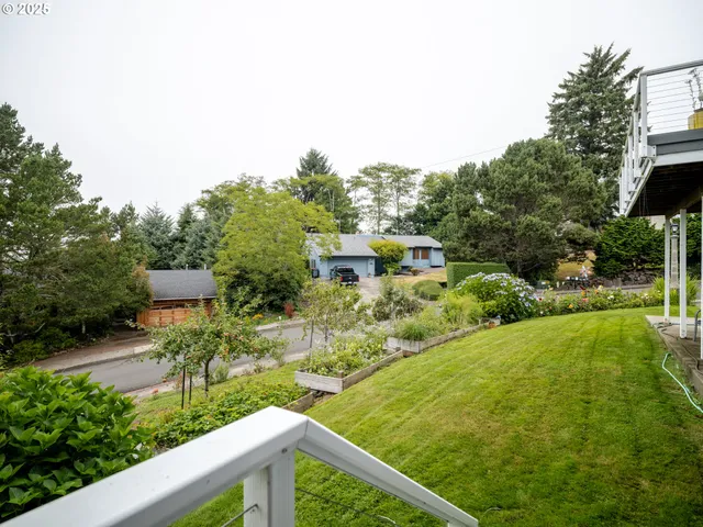 $750,000 | 1659 Whispering Pines Drive, Seaside, OR 97138