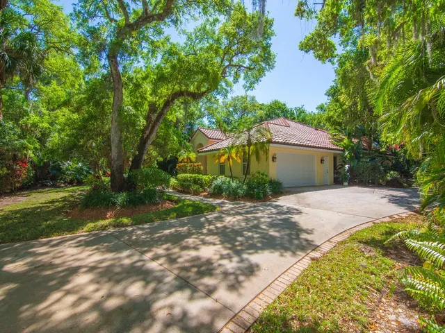 $1,399,000 | 60 La Costa Court, Vero Beach, FL 32963