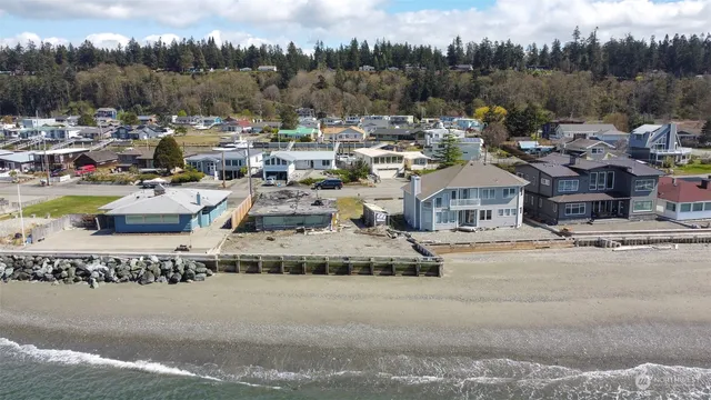 $699,950 | 3780 Oceanside Drive, Greenbank, WA 98253