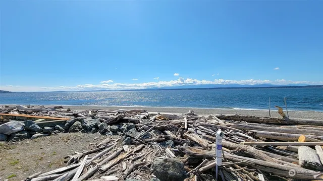 $699,950 | 3780 Oceanside Drive, Greenbank, WA 98253