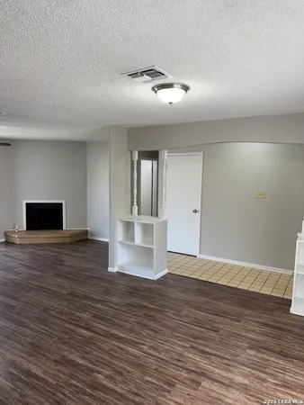 $1,750 | 5015 David Scott Drive, Kirby, TX 78219