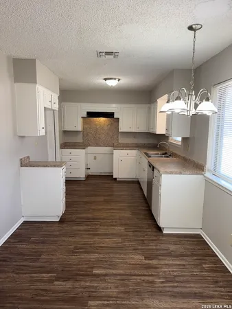 $1,750 | 5015 David Scott Drive, Kirby, TX 78219