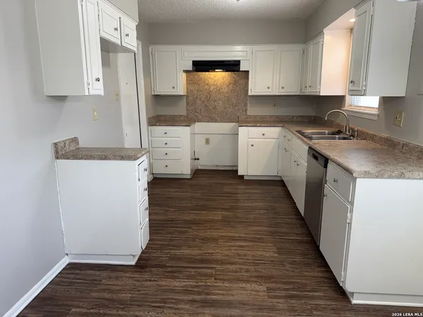 $1,750 | 5015 David Scott Drive, Kirby, TX 78219