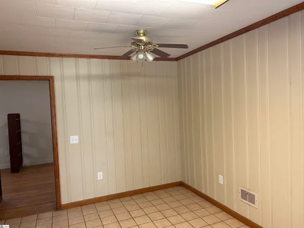 $279,900 | 1598 Sunset Boulevard, Clinton, SC 29325