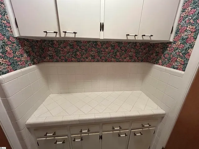 $279,900 | 1598 Sunset Boulevard, Clinton, SC 29325