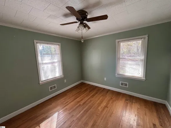 $279,900 | 1598 Sunset Boulevard, Clinton, SC 29325