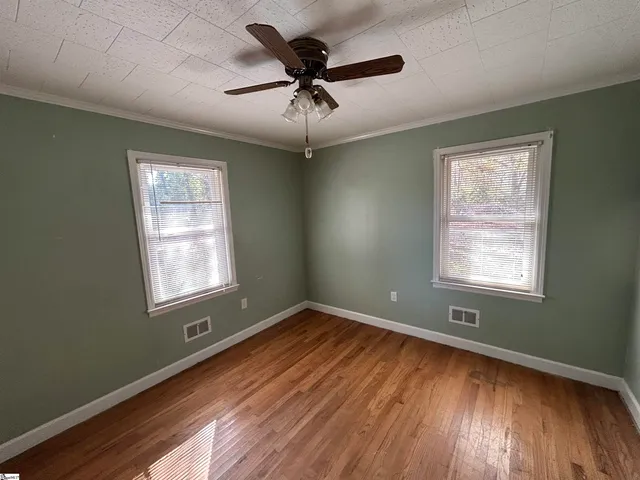 $279,900 | 1598 Sunset Boulevard, Clinton, SC 29325