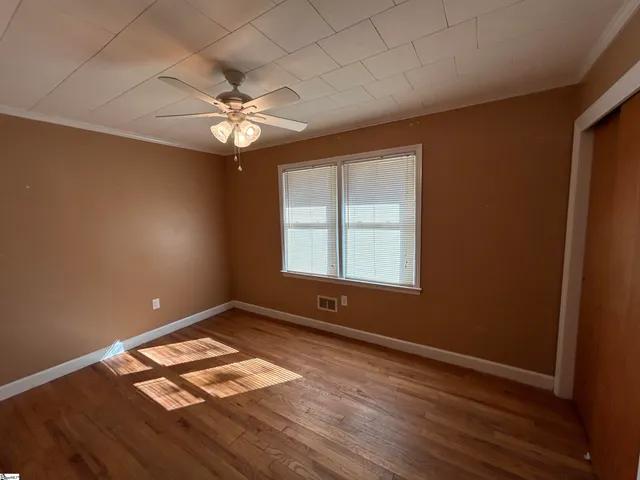 $279,900 | 1598 Sunset Boulevard, Clinton, SC 29325