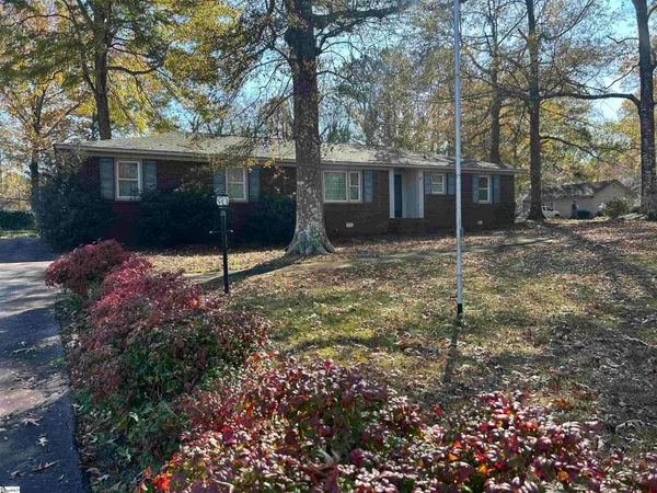 $279,900 | 1598 Sunset Boulevard, Clinton, SC 29325