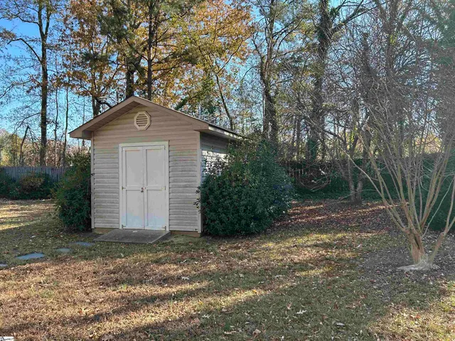 $279,900 | 1598 Sunset Boulevard, Clinton, SC 29325