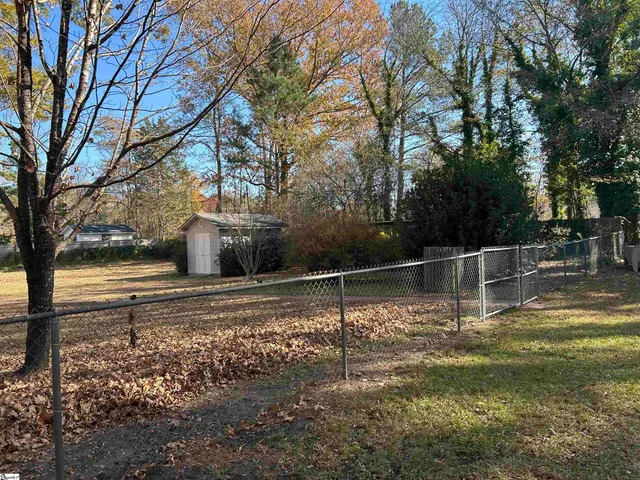 $279,900 | 1598 Sunset Boulevard, Clinton, SC 29325