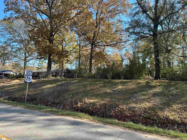 $279,900 | 1598 Sunset Boulevard, Clinton, SC 29325