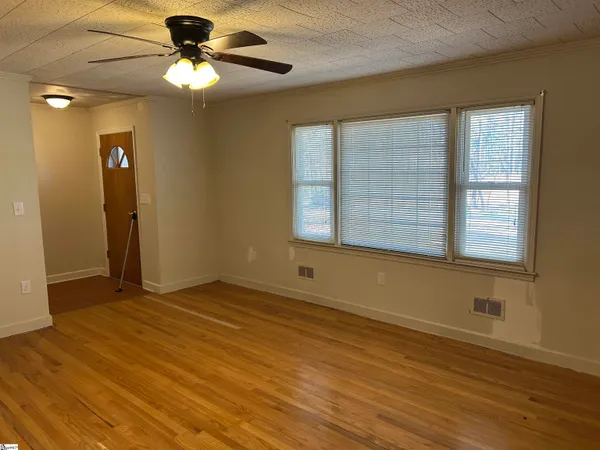 $279,900 | 1598 Sunset Boulevard, Clinton, SC 29325