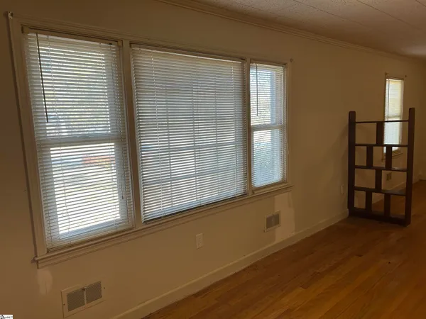 $279,900 | 1598 Sunset Boulevard, Clinton, SC 29325