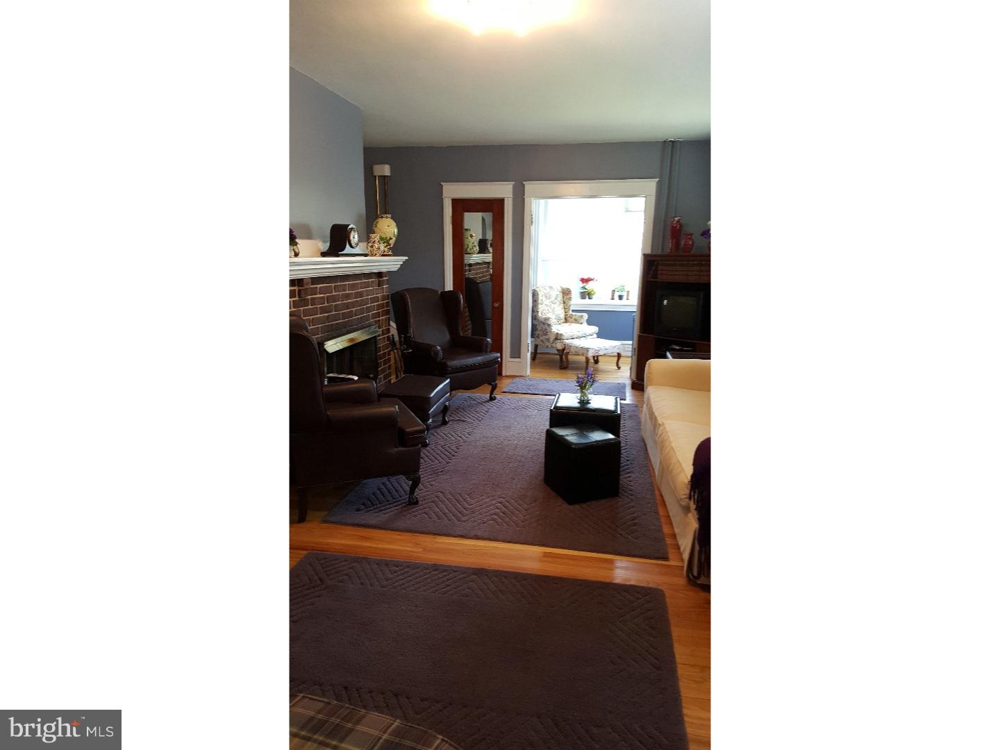 15 East Chelton Road Brookhaven, PA 19015 - Photo 4 of 19 Living Room