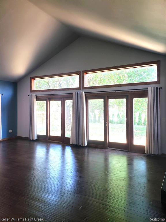 582 West Hamlin Road Rochester, MI 48307 - Photo 17 of 37