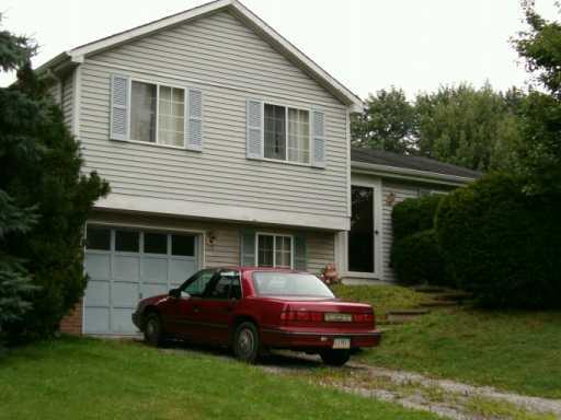 111 Partridge Run Road Gibsonia, PA 15044 - Photo 2 of 8 Gallery Image 2