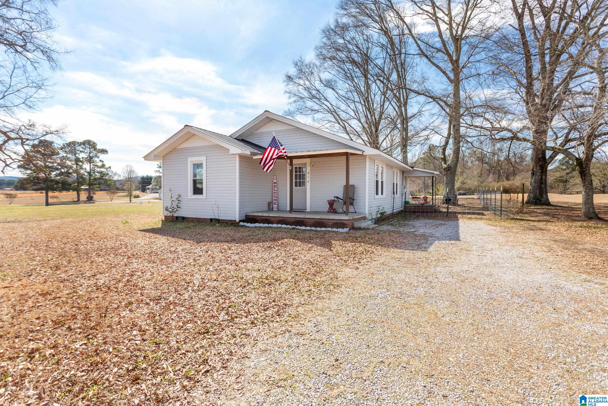 912 Rabbittown Road Gadsden, AL 35905 - Photo 1 of 32