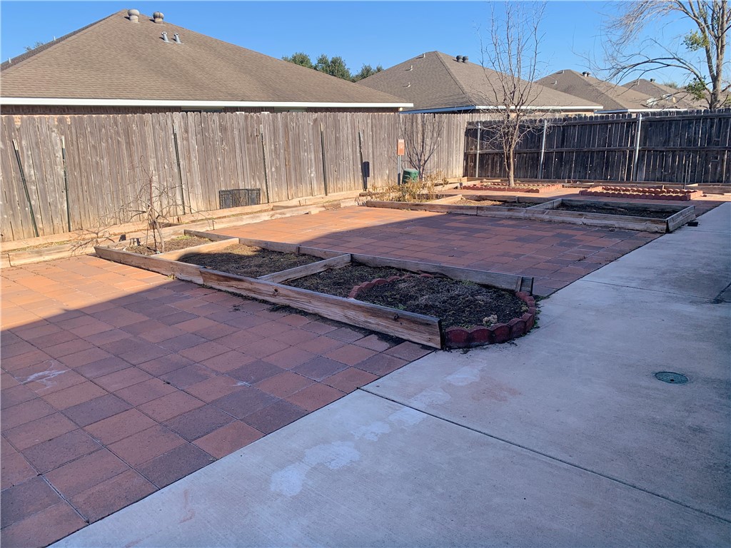 105 Karten Lane College Station, TX 77845 - Photo 25 of 26 a view of a house with backyard and sitting area