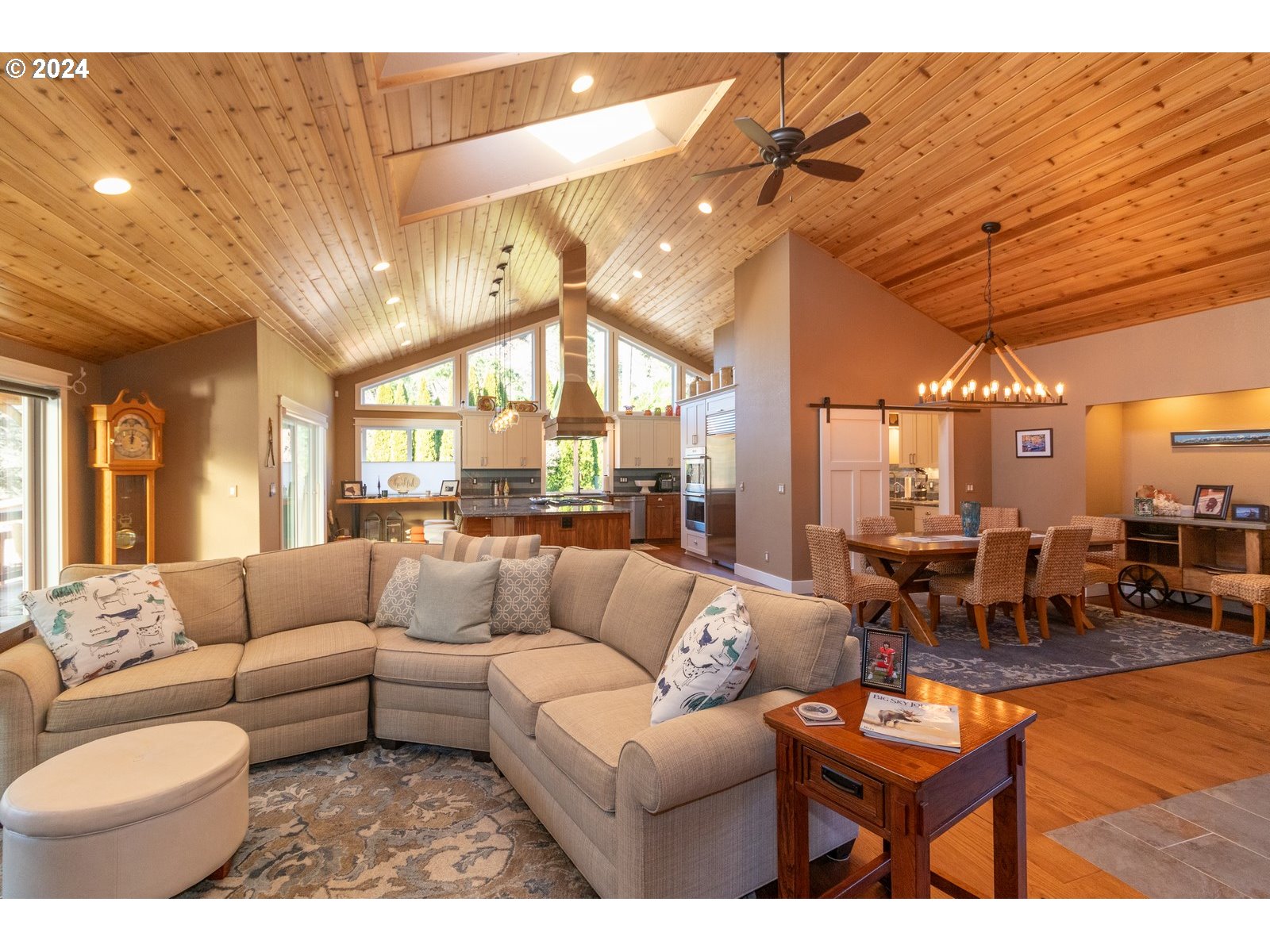 10895 East Mapleton Road Mapleton, OR 97453 - Photo 11 of 48 Gallery Image 11