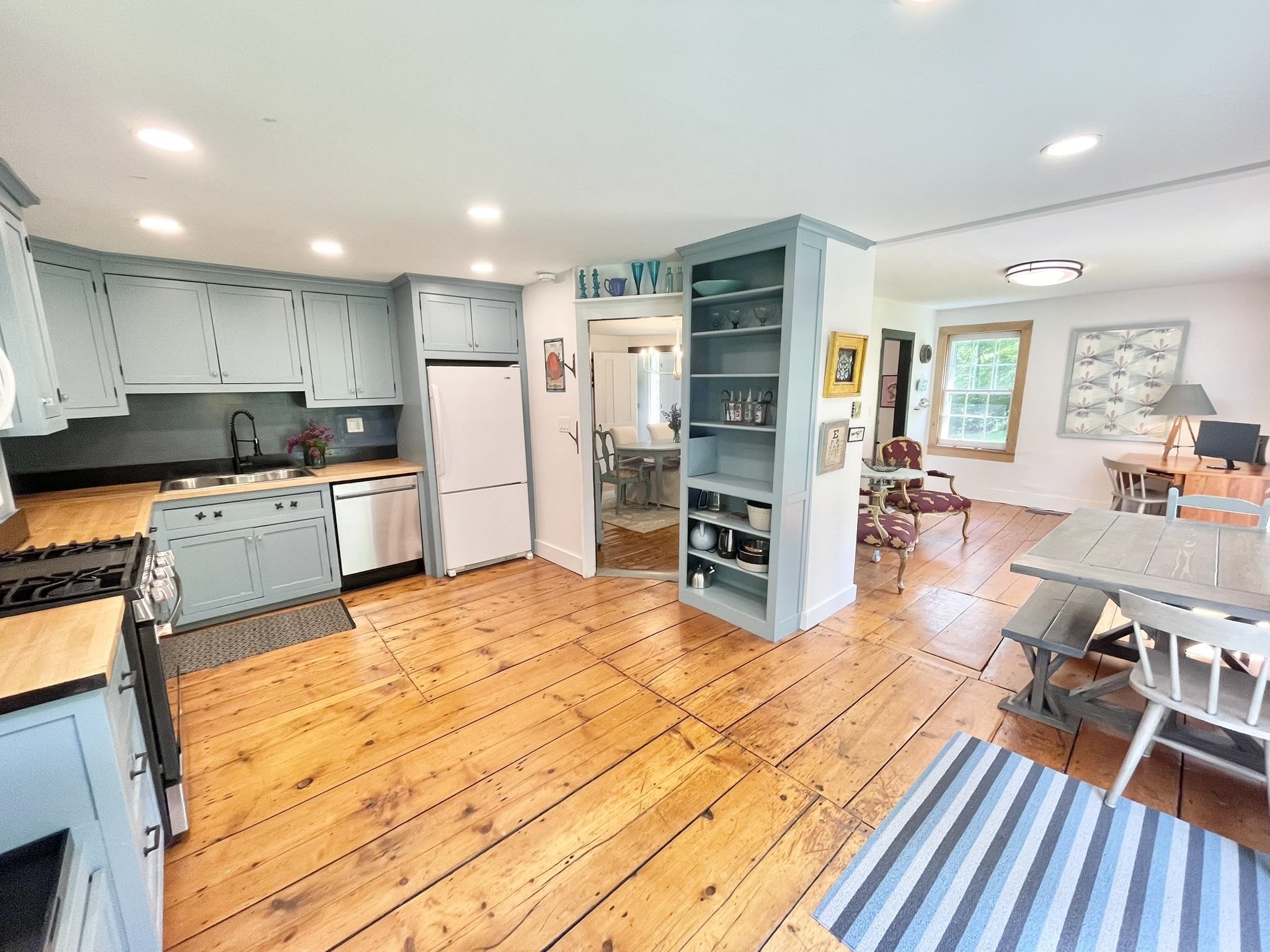 63 Cooper Hill Road West Dover, VT 05356 - Photo 16 of 56