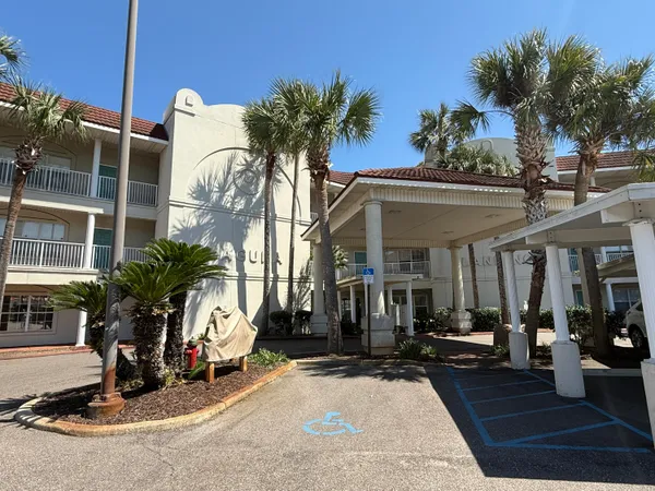 $2,875 | 5 Laguna Street, Unit 104, Fort Walton Beach, FL 32548