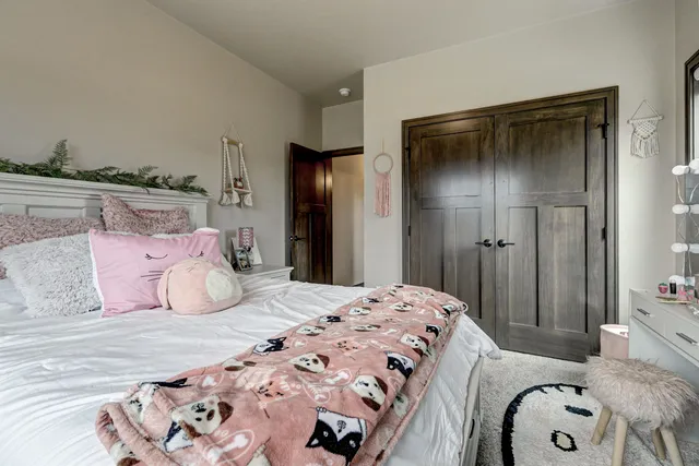 $498,900 | N8034 Oakwood Drive, Sherwood, WI 54169