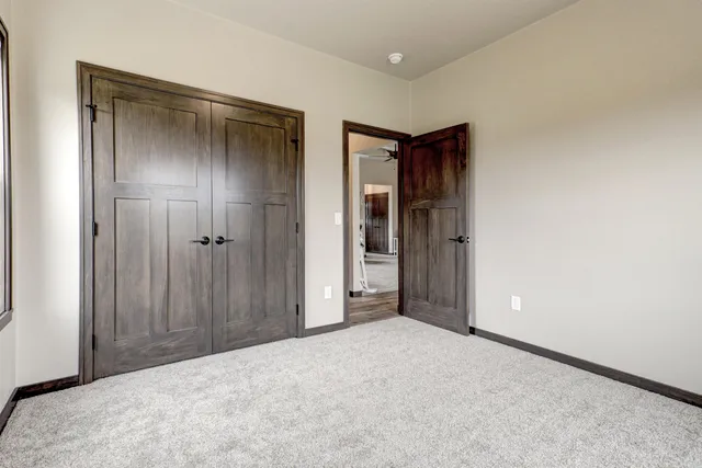 $498,900 | N8034 Oakwood Drive, Sherwood, WI 54169