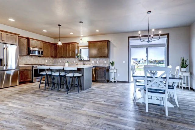 $498,900 | N8034 Oakwood Drive, Sherwood, WI 54169