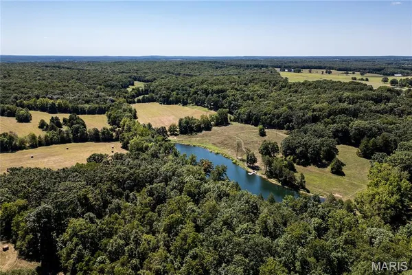 $949,900 | 31 Sunset Lane, Steelville, MO 65565