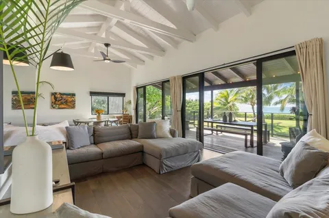 $8,800,000 | 33 Hana Highway, Paia, HI 96779