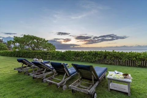 $8,800,000 | 33 Hana Highway, Paia, HI 96779