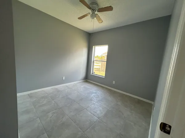 $2,500 | 974 Southeast Albatross Avenue, Port St. Lucie, FL 34983