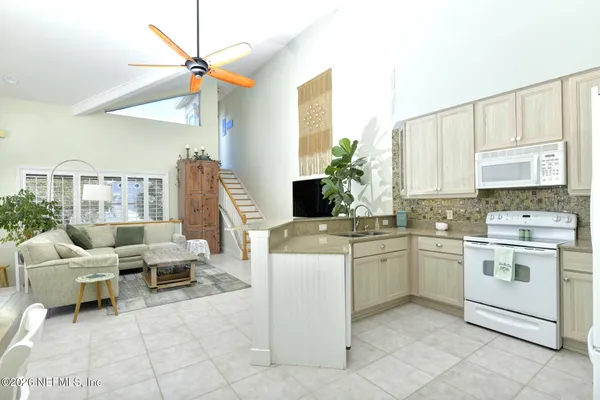 $799,900 | 2999 1st Avenue, Unit B, Fernandina Beach, FL 32034