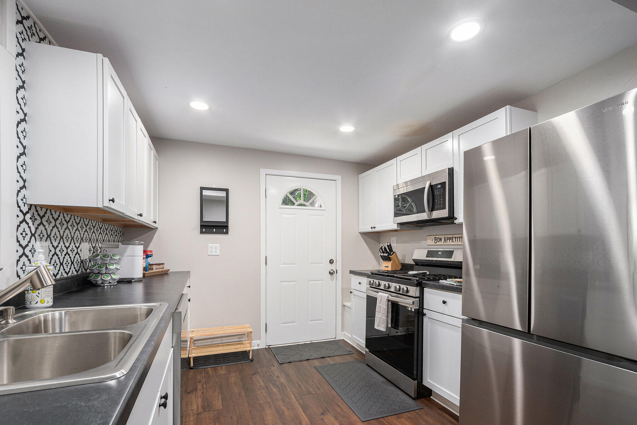 2591 Hamstrom Road Portage, IN 46368 - Photo 10 of 17 2038x1360