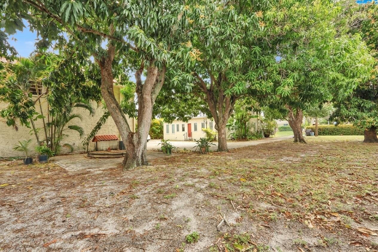 322 Westminster Road West Palm Beach, FL 33405 - Photo 4 of 68 .34 of an acre